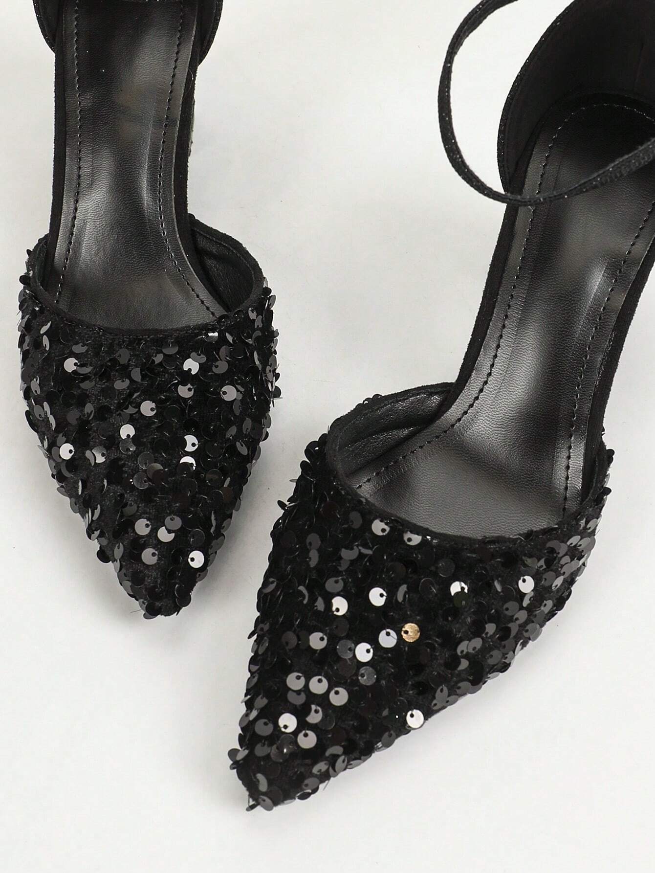 Black & Elegant Heel - Zwarte Dichte Mooie Hak